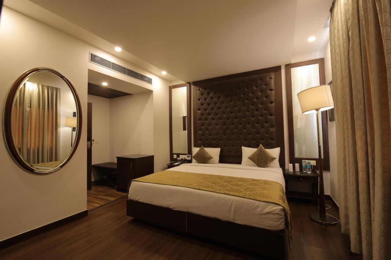 Airport Hotel Bollywood Paradise Neu-Delhi Exterior foto